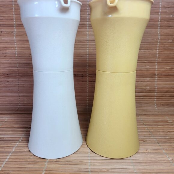 Tupperware Oil & Vinegar Cruet Set Almond Yellow Salad Dressing Container - Picture 3 of 10